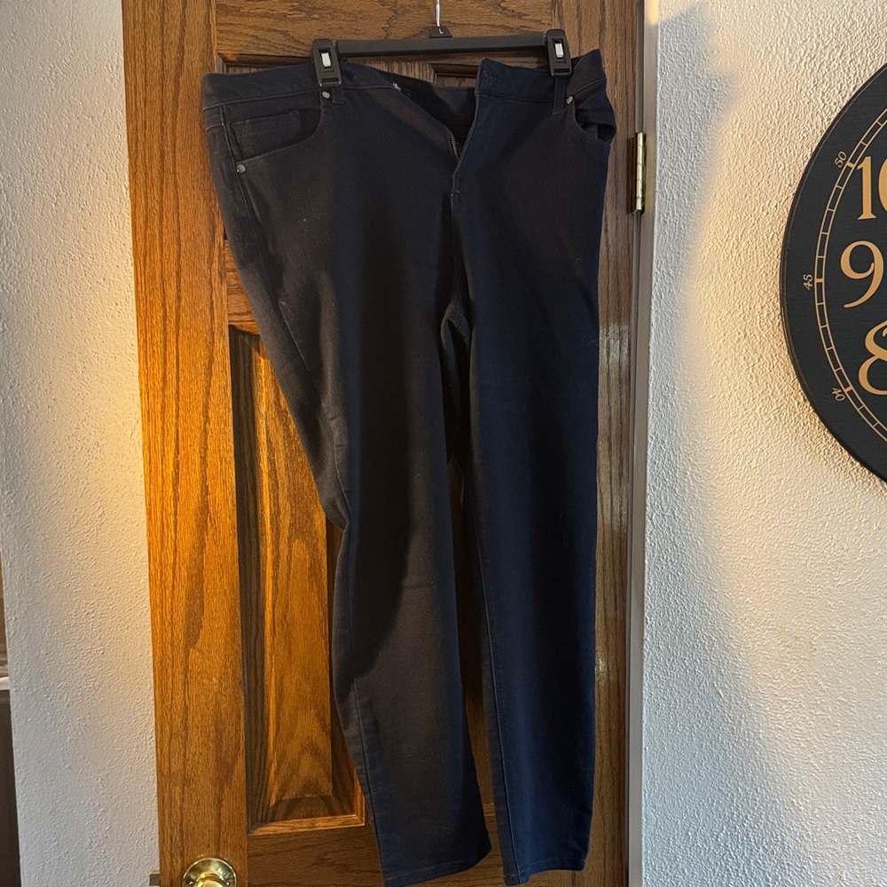 Women's  Jeans